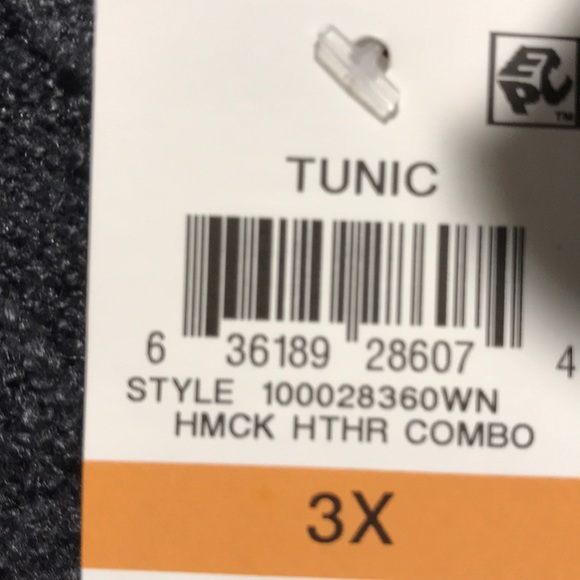 Plus size color block tunic top - Picture 5 of 5